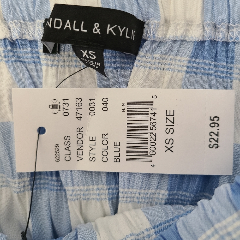 New Kendall & Kylie sleeveless Top - Picture 3 of 4